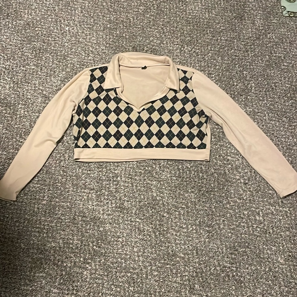 SHEIN Long Sleeve Cropped Top